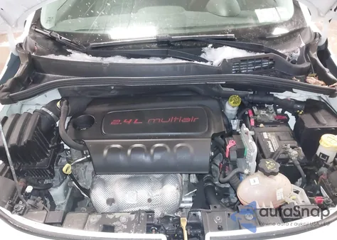 2016 Fiat 500X Easy z USA, uszkodzony, nr VIN ZFBCFYBT6GP375705